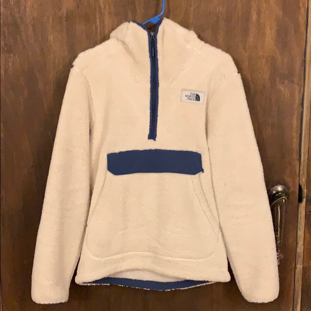 The North Face 1/4 Zip Pullover